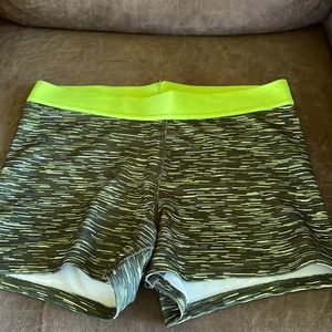 SO by kohls athletic spandex